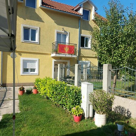 Lucic Guesthouse Cetinje Luaran gambar
