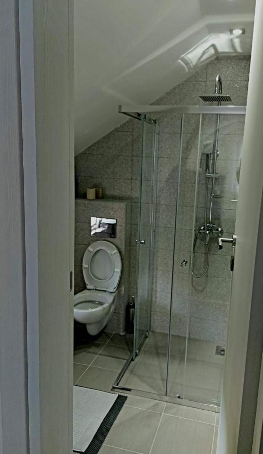 Lucic Guesthouse Cetinje Luaran gambar