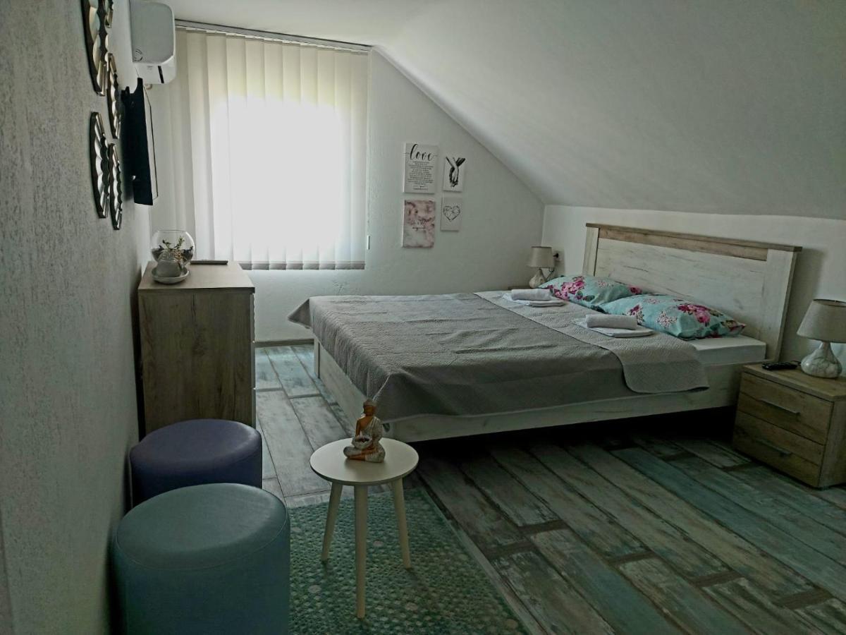 Lucic Guesthouse Cetinje Luaran gambar