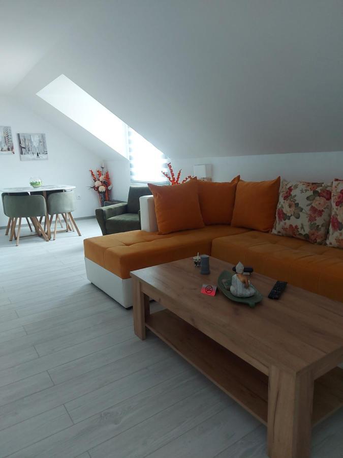 Lucic Guesthouse Cetinje Luaran gambar